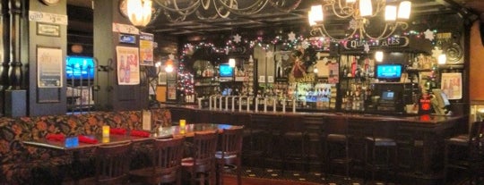 Ceoltas Irish Pub is one of Orte, die Tierney gefallen.