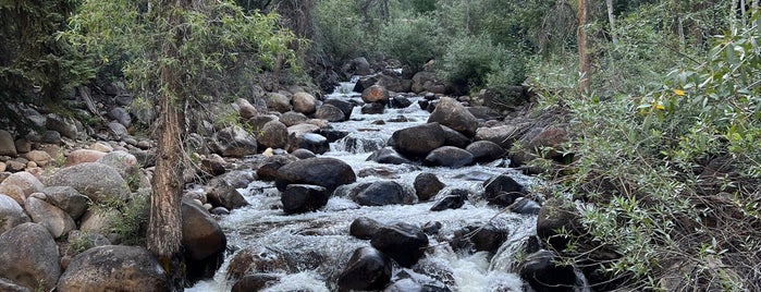 Aspen Hunter Creek Trailhead is one of Lugares favoritos de Kyle.