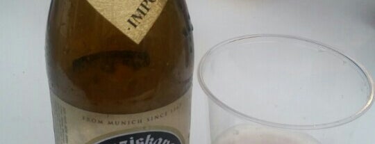 Madeiralovers  - Armazém do Mercado is one of Madeira.