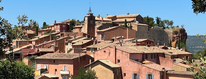 Roussillon is one of Paris.