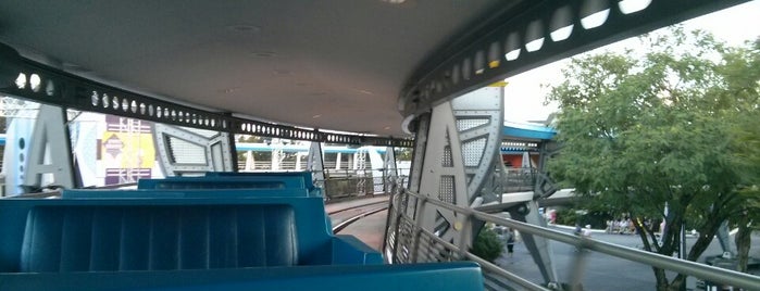 Tomorrowland Transit Authority PeopleMover is one of Disney 2010.