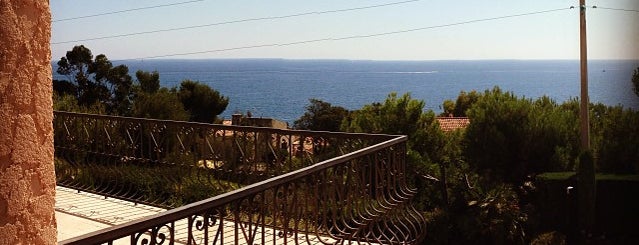 Plage du Grand Boucharel is one of Eléonore'nin Beğendiği Mekanlar.