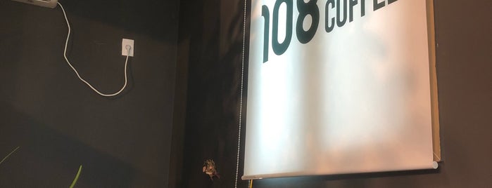 108St Coffee is one of Locais curtidos por Ankur.