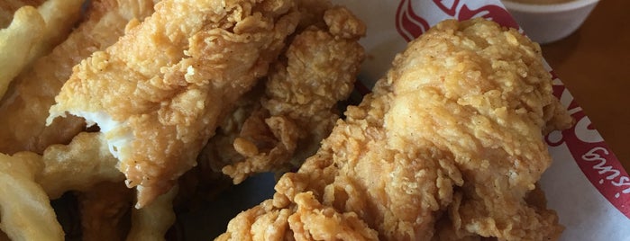 Raising Cane's Chicken Fingers is one of Christianさんのお気に入りスポット.