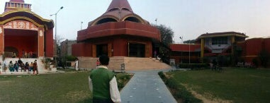 Malai Temple Lodge is one of Places I Love To Visit Again.