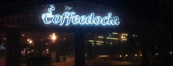 Coffeedocia is one of สถานที่ที่ Fatih ถูกใจ.