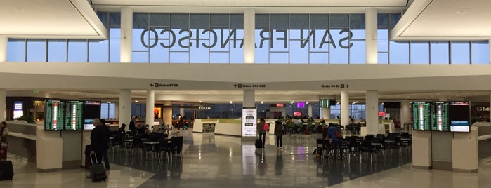 San Francisco Uluslararası Havalimanı (SFO) is one of Eduardo'nun Beğendiği Mekanlar.