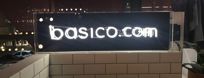 Basico.com is one of Locais curtidos por Eduardo.
