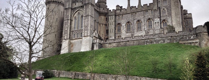 Arundel Castle is one of Tempat yang Disimpan Ben.