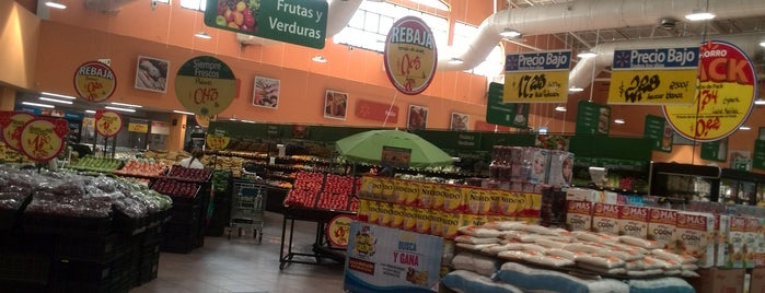 Walmart Escalón is one of สถานที่ที่ Tania ถูกใจ.