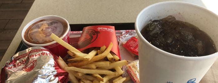 Wendy’s is one of Erica'nın Beğendiği Mekanlar.