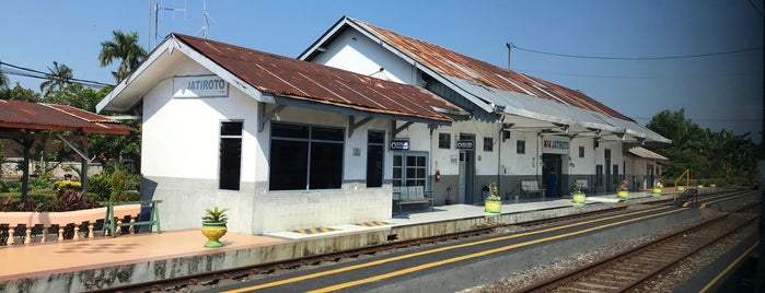 Stasiun Jatiroto is one of Eastern Train Station List.