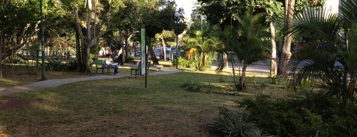 Parque Cumbres de Curumo is one of Tempat yang Disukai Frank.