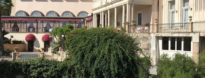 Grand Hotel Villa Politi Siracusa is one of Locais curtidos por G.