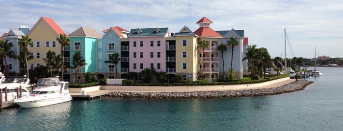 Harborside Resort At Alantis is one of Nassau.