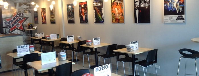 Cinema Burger is one of Lieux qui ont plu à Omar.