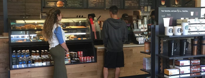 Starbucks is one of The 11 Best Places for Poppy Seeds in New Orleans.