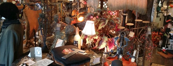 Monticello Antique Marketplace is one of Portland, OR.