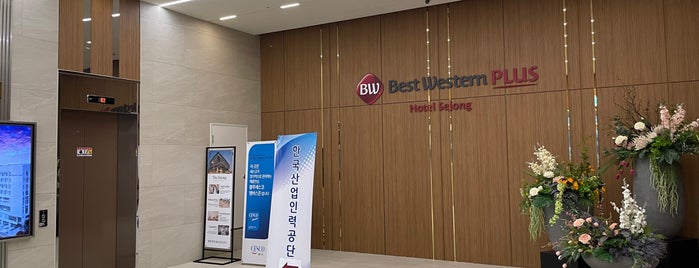 Best Western Plus Hotel is one of สถานที่ที่ Won-Kyung ถูกใจ.