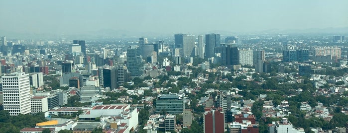 Torre Mayor is one of corporativos.