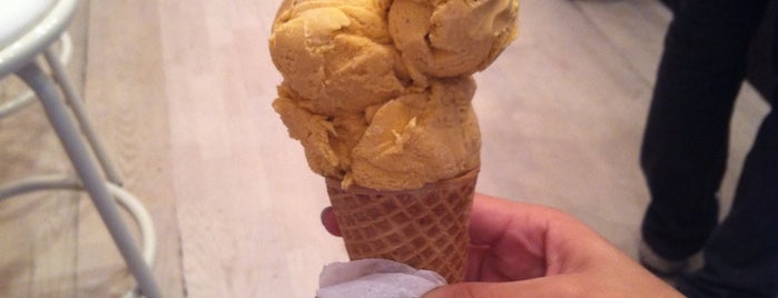 Quarterman's Ice Cream Parlor is one of Kimmieさんの保存済みスポット.