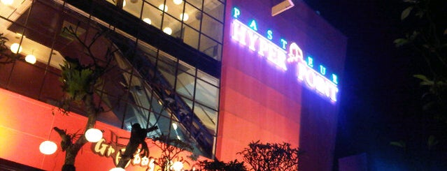 Pasteur Hyper Point is one of RizaL’s Liked Places.