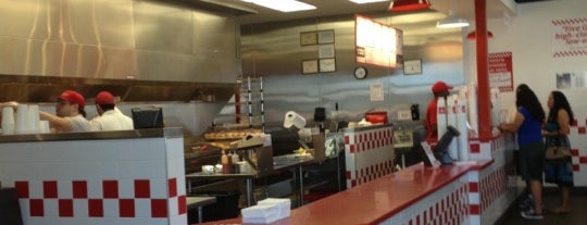 Five Guys is one of Locais curtidos por ♠️Eda♠️.