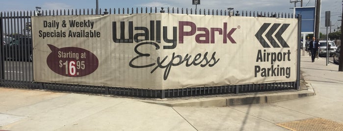 Wallypark Express is one of Locais curtidos por Doc.