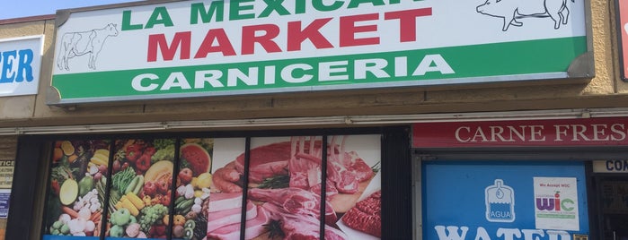 La Mexicana Market is one of edgar 님이 좋아한 장소.