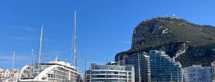 Port of Gibraltar is one of 🇪🇸 Spain.