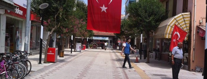 Kasaplar Arası is one of Posti che sono piaciuti a Müslüm.