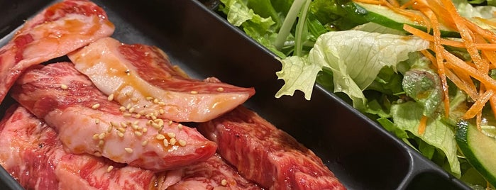 焼肉問屋 バンバン is one of Favorite Food.
