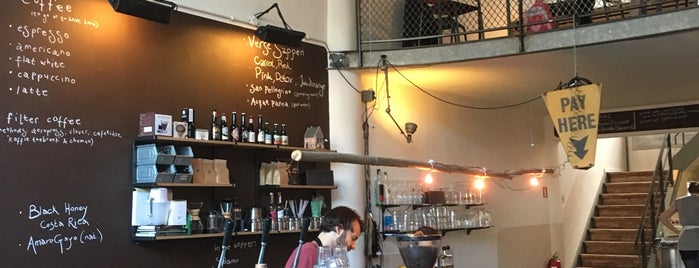 Hopper Coffee & Bakery is one of Orte, die Yuri gefallen.