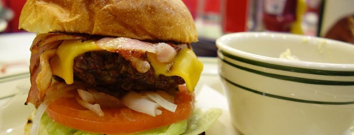 Penny's Diner is one of Burger Joint in Japan ★★★★☆.