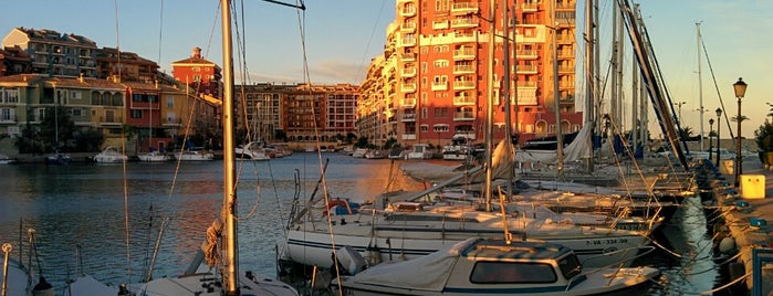 Port Saplaya is one of Lugares favoritos de Sergio.