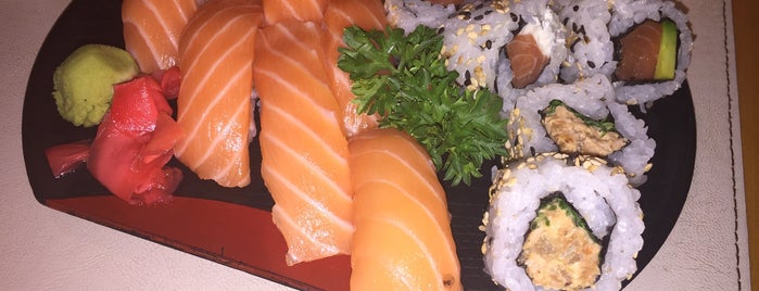 Haiku Sushi is one of Tempat yang Disukai JOSE.