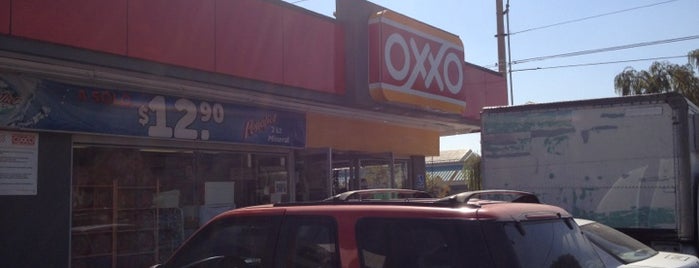 OXXO is one of Enrique 님이 좋아한 장소.