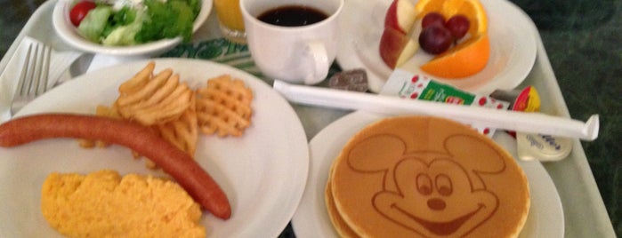 クリスタルパレス・レストラン is one of Tokyo Disneyland.