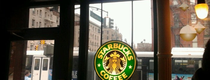 Starbucks is one of Locais curtidos por Bob.