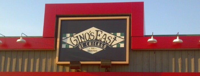 Gino's East is one of Laura’s Liked Places.