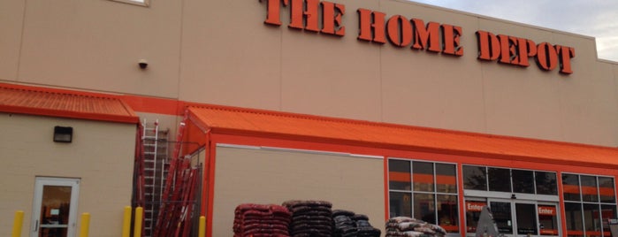 The Home Depot is one of Lieux qui ont plu à jiresell.