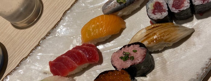 Sushiden is one of Lugares favoritos de Yuka.