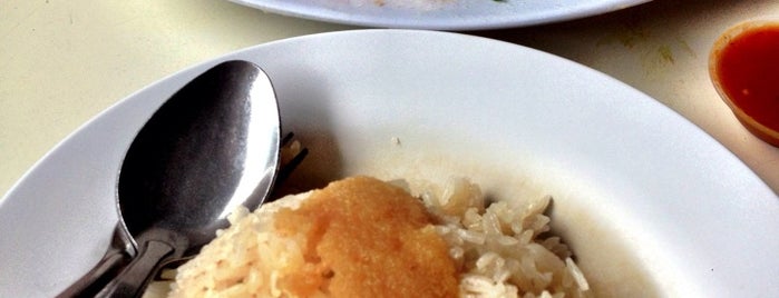 Tong Fong Fatt Hainanese Boneless Chicken Rice is one of To do: Singapore.