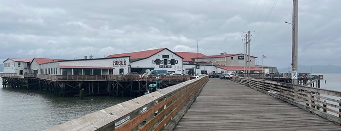 Pier 39 is one of Tempat yang Disukai John.