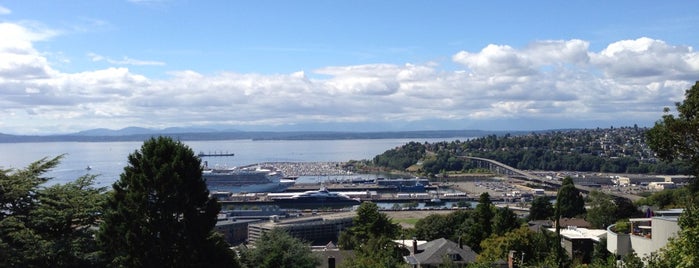 Betty Bowen Viewpoint is one of Seattle.