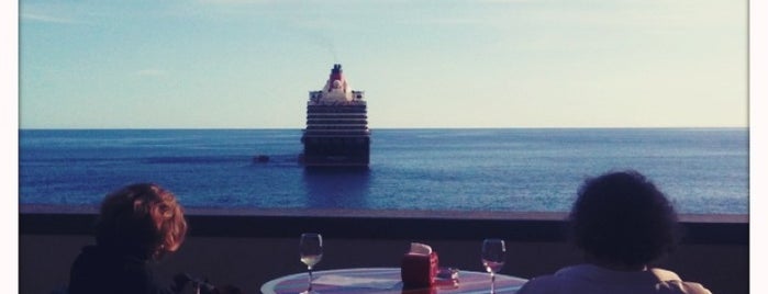 Barreirinha Bar Café is one of Madeira.