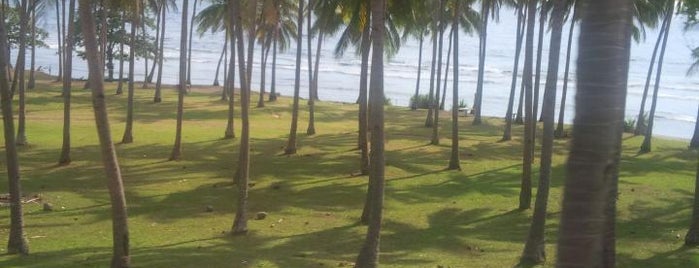 Pantai Malimbu is one of Holidays Spot.