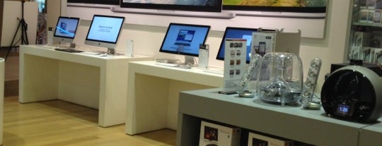 Apple Store iBox is one of My Favorite Spot.