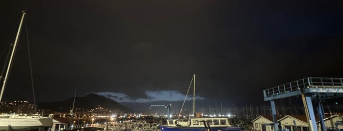 Playa de Las Arenas / Areetako Hondartza is one of Bilbao.