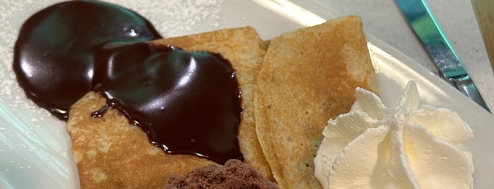 Crepes & Waffles is one of Want to visit.